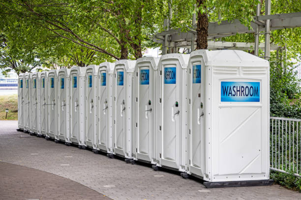 Best Affordable porta potty rental  in Breezy Point, MN